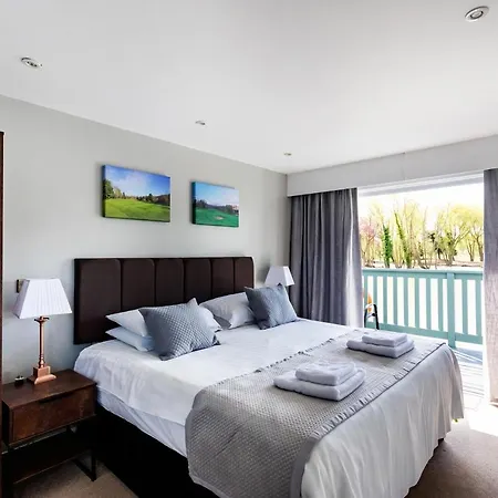 The Vale Golf & Country Club Vila Bishampton Exterior foto